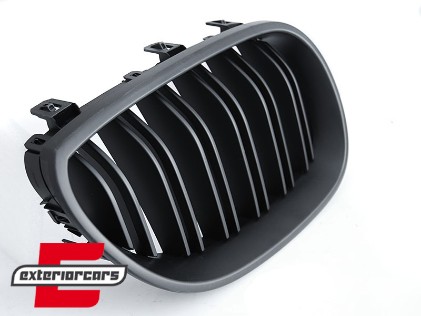 Prednja maska M5 look (mat crna) / BMW serije 5 E60 E61 (2003-2010), GCP-056002