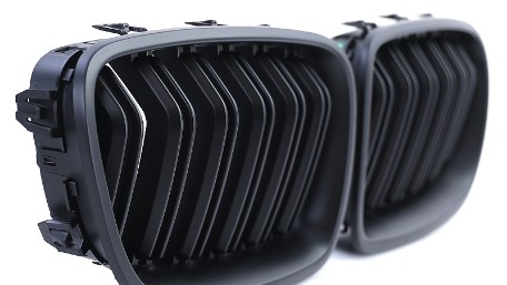 Prednja maska M5 look (mat crna) / BMW serije 5 F10 F11 (2010-2017), 40416