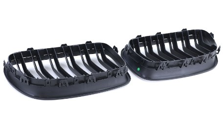 Prednja maska M5 look (mat crna) / BMW serije 5 F10 F11 (2010-2017), 40416