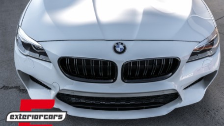 Prednja maska M5 look (piano crna) / BMW serije 5 F10 F11 (2010-2017), 5211056JOE