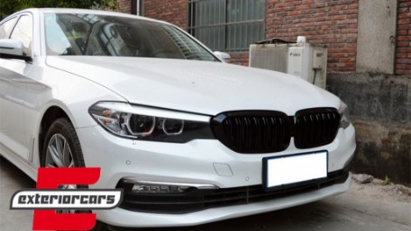 Prednja maska M5 look (piano crna) / BMW serije 5 G30 limuzina G31 karavan (2017-06.2020), 5211106JOE