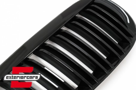 Prednja maska M6 look (piano crna) / BMW serije 6 E63 E64 (2004-2010), 40375