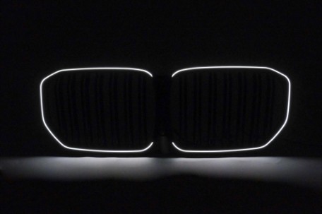 Prednja maska Performance dizajn + LED (piano crna) / BMW X5 G05 (2018-03.2023), FGBMG05LD