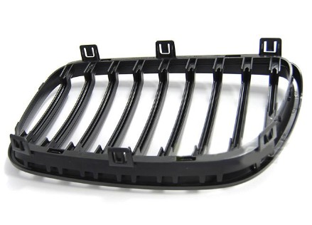 Prednja maska Performance dizajn (mat crna) / BMW X3 E83 LCI (2007-2010), GRBM63