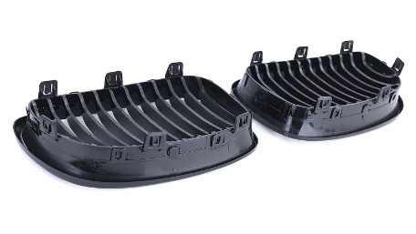 Prednja maska Performance dizajn (piano crna) / BMW serije 1 E81 E82 E87 E88 (2007-2011) LCI, GRBM58