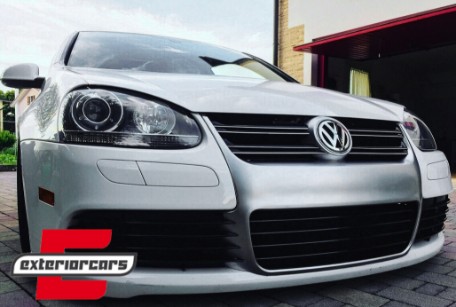 Prednja maska R32 dizajn (brušeni aluminij) / VW Golf 5 V (2003-2007), FGVWG5R32