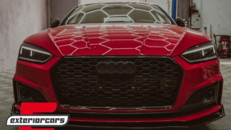 Prednja maska RS5 dizajn (piano crna) / Audi A5 F5 (2017-2019), 39553