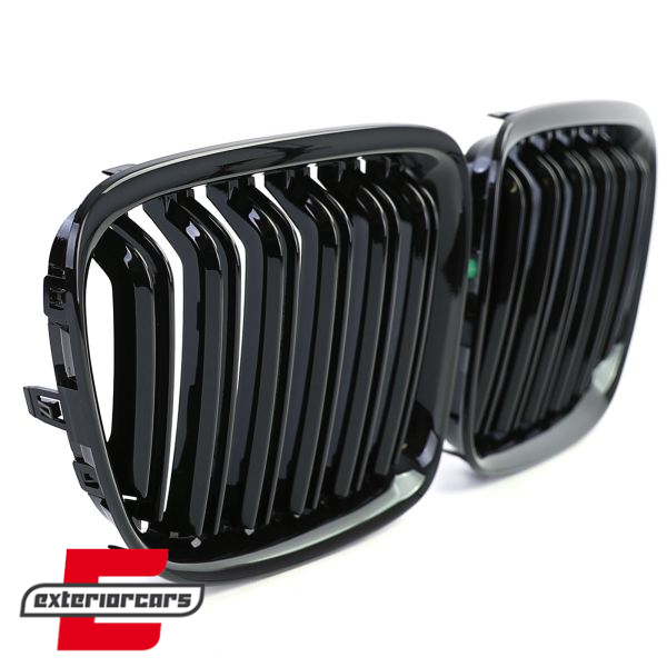 Prednja maska XM look (piano crna) / BMW X1 E84 (2009-2014), 40413