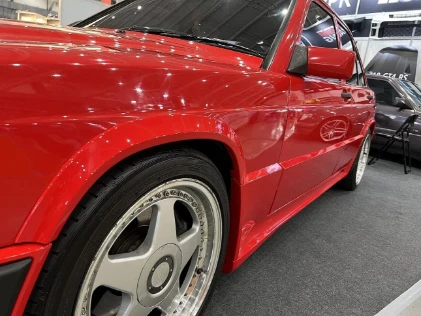 Prednja proširenja blatobrana Sport dizajn / Mercedes W201 190E (1982-1993), BPME01