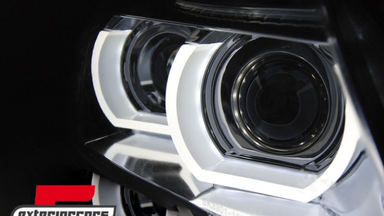 Prednja svjetla 3D Angel Eyes LED DRL Xenon (crna) / BMW serije 3 E90 E91 LCI (2008-2011), LPBML1