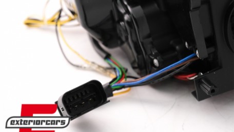 Prednja svjetla 3D Angel Eyes LED DRL Xenon (crna) / BMW serije 3 E90 E91 LCI (2008-2011), LPBML2