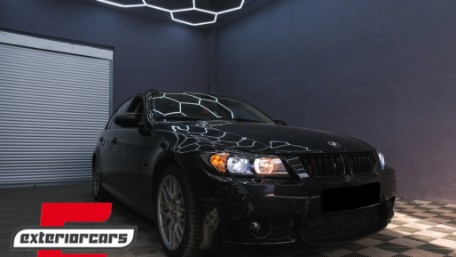 Prednja svjetla 3D LED Angel Eyes U-dizajn Xenon (crna) / BMW serije 3 E90 limuzina E91 karavan (03.2005-08.2008), LPBMI6