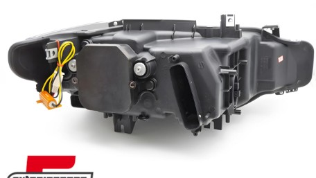 Prednja svjetla 3D LED Angel Eyes U-dizajn Xenon (crna) / BMW serije 3 F30 F31 limuzina karavan (10.2011-05.2015), LPBML8