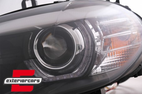 Prednja svjetla 3D LED Angel Eyes XENON (crna) / BMW X5 E70 (2007-2010), LPBMJ8