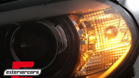 Prednja svjetla 3D LED Angel Eyes XENON (crna) / BMW X5 E70 (2007-2010), LPBMJ8