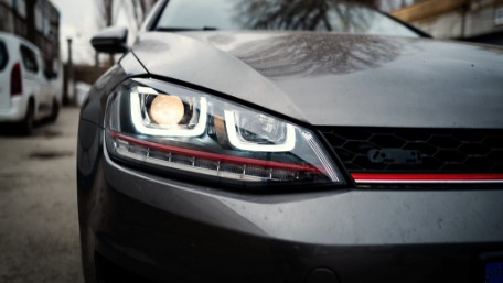 Prednja svjetla 3D LED DRL SEQ žmigavci GTI dizajn / VW Golf 7 VII (2012-2017), LPVX04