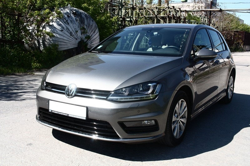 Prednja svjetla 3D LED DRL SEQ žmigavci R-line dizajn / VW Golf 7 VII (2012-2017), LPVX03