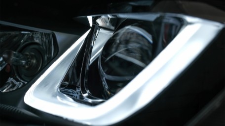 Prednja svjetla 3D LED DRL SEQ žmigavci R-line dizajn / VW Golf 7 VII (2012-2017), LPVX03