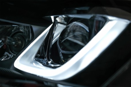 Prednja svjetla 3D LED DRL SEQ žmigavci R-line dizajn / VW Golf 7 VII (2012-2017), LPVX03