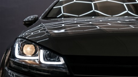 Prednja svjetla 3D LED DRL SEQ žmigavci R-line dizajn / VW Golf 7 VII (2012-2017), LPVX03