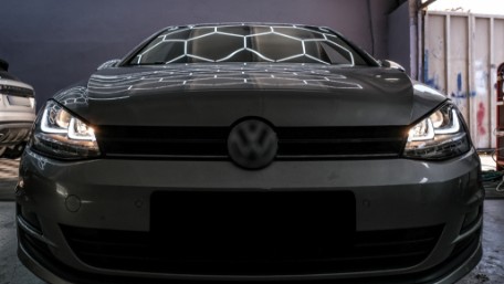 Prednja svjetla 3D LED DRL SEQ žmigavci R-line dizajn / VW Golf 7 VII (2012-2017), LPVX03