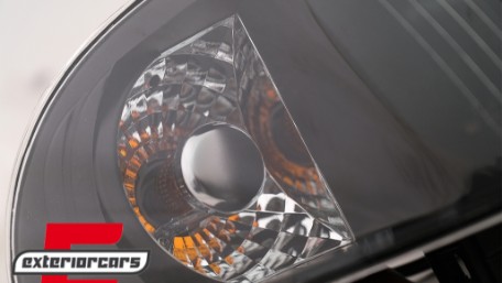 Prednja svjetla Angel Eyes (crna) / Audi A4 B5 (1994-12.1998), LPAU11