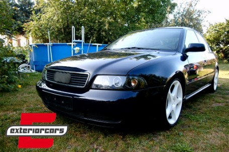 Prednja svjetla Angel Eyes (crna) / Audi A4 B5 (1994-12.1998), LPAU11