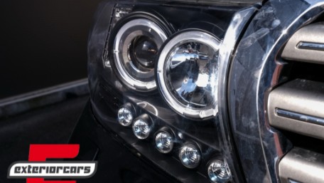Prednja svjetla Angel Eyes (crna) / Toyota Land Cruiser FJ200 (2007-2012), LPTO33