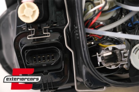 Prednja svjetla Angel Eyes (crna) / VW Golf 4 (1997-2005), LPVW70