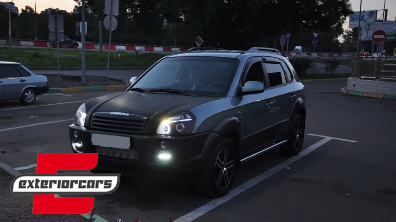 Prednja svjetla Angel Eyes dizajn (crna) / Hyundai Tucson (2004-2010), LPHU02