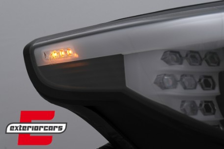 Prednja svjetla Angel Eyes LED žmigavci (crna) / BMW serije 5 E60 E61 (2003-2007), LPBMC1