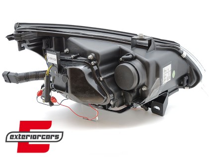 Prednja svjetla CCFL Angel Eyes LED žmigavci Xenon (crna) / BMW serije 5 E60 E61 (2003-2004), LPBMO9