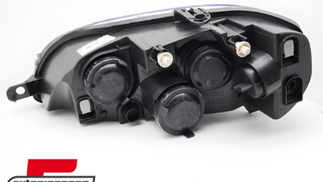 Prednja svjetla (crna) / Fiat Punto 2 FL (2003-2007), LPFI31