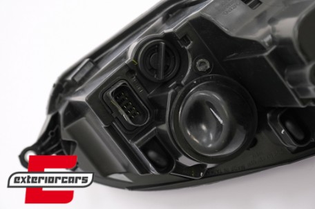 Prednja svjetla (crna) / Volkswagen Golf 5 | Jetta (2003-2010), LPVW45