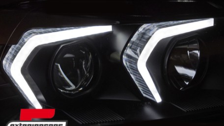 Prednja svjetla G20 LCI look Xenon (crna) / BMW serije 3 E90 E91 LCI (2008-2011), LPBMP6