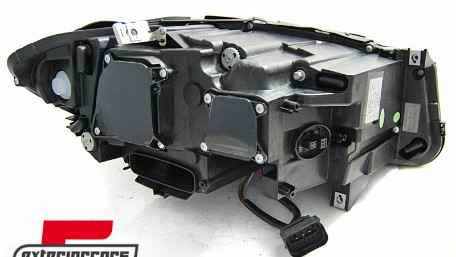 Prednja svjetla LED 3D Angel Eyes SEQ žmigavci Xenon (crna) / BMW serije 5 F10 F11 (2011-2013), LPBMM4