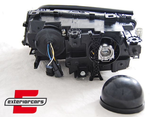 Prednja svjetla LED Angel Eyes (crna) / BMW serije 3 E46 Facelift limuzina karavan (2001-2005), LPBMD8