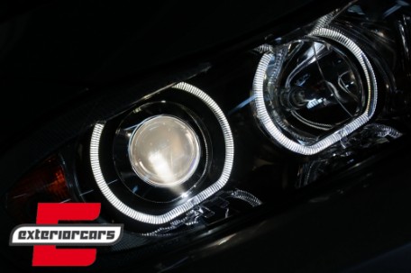 Prednja svjetla LED Angel Eyes (crna) / BMW serije 3 E90 limuzina E91 karavan (03.2005-2011), LPBME4