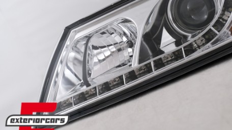 Prednja svjetla LED DayLight (chrome) / Škoda Octavia II (2004-2008), LPSK07