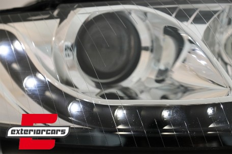 Prednja svjetla LED DayLight (crna) / Audi A4 B6 (2000-2004), LPAU64