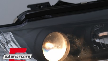 Prednja svjetla LED DayLight (crna) / Audi A4 Cabrio B6 (2002-2006), LPAUF4