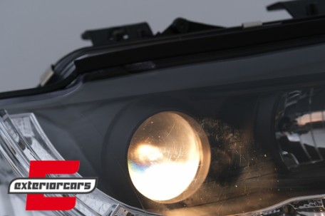 Prednja svjetla LED DayLight (crna) / Audi A4 Cabrio B6 (2002-2006), LPAUF4
