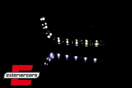 Prednja svjetla LED DayLight (crna) / Audi A6 4B C5 (06.2001-05.2004), LPAU46