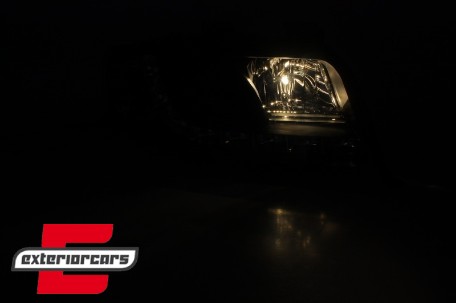 Prednja svjetla LED DayLight (crna) / Audi A6 4B C5 (06.2001-05.2004), LPAU46