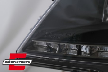 Prednja svjetla LED DayLight (crna) / Opel Astra G (1997-2004), LPOP40