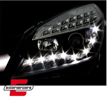 Prednja svjetla LED DayLight (crna) / Opel Astra H (2004-2010), LPOP52