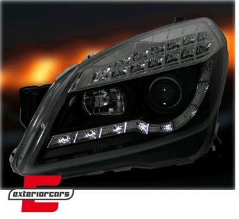 Prednja svjetla LED DayLight (crna) / Opel Astra H (2004-2010), LPOP52