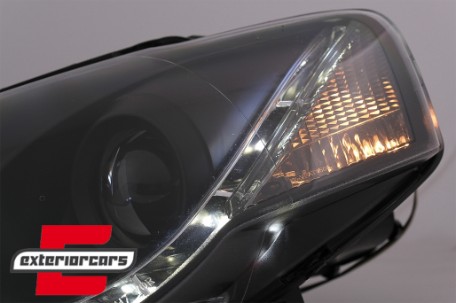 Prednja svjetla LED DayLight (crna) / Volkswagen Passat B6 3C (03.2005-2010), LPVWC2
