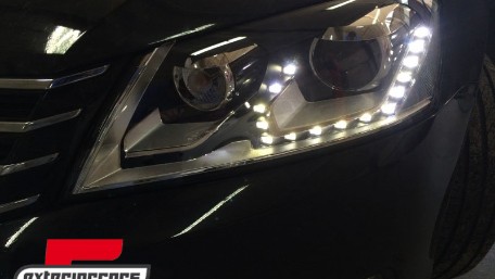 Prednja svjetla LED DayLight (crna) / VW Volkswagen Passat B7 (2010-2014), LPVWK4