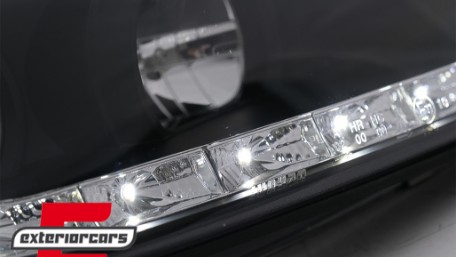 Prednja svjetla LED DayLight LED žmigavci (crna) / Opel Vectra B (1995-12.1998), LPOP74